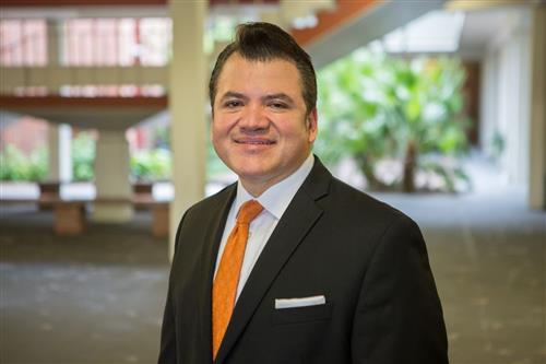 Paul Cruz 
